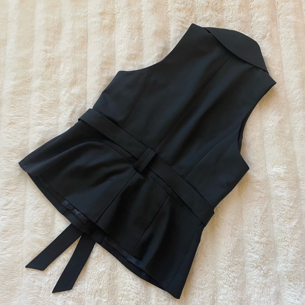 Caché Vest. - Picture 12 of 15